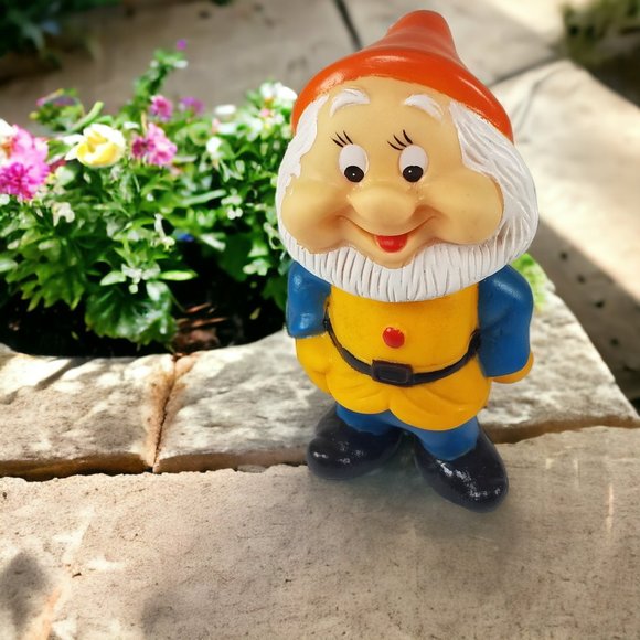 Disney's the Seven Dwarfs 7-Colorful Rubber Squeak Toys a Snow White Colectible - Picture 2 of 16